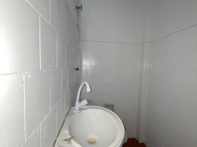 Sala para Locação em Duque de Caxias - 2